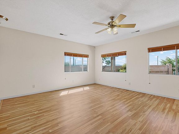 5th image of 5002 Mirador Dr NW