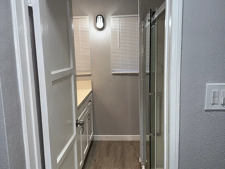 9614 S 8th Ave — Photo 20