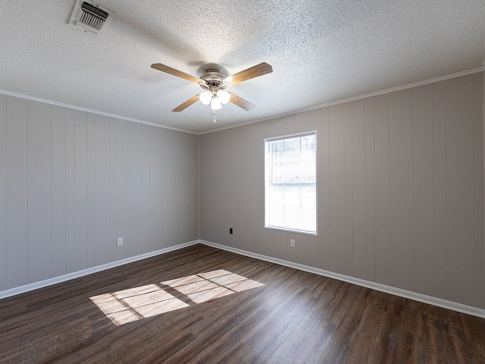 220-BRUCE-CIRCLE-4-bedroom2_01272026