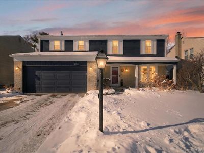 2112 E Roundtable Dr, Canton, MI, 48188