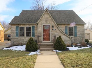 414 E Wells St, Geneseo, IL 61254