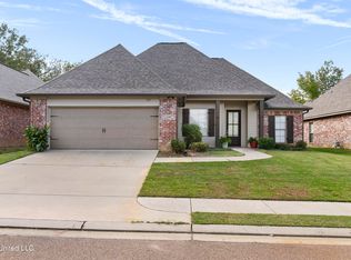 115 Saint Lucia Dr, Madison, MS 39110