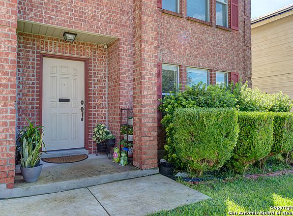 2nd image of 10510 Dugas Dr