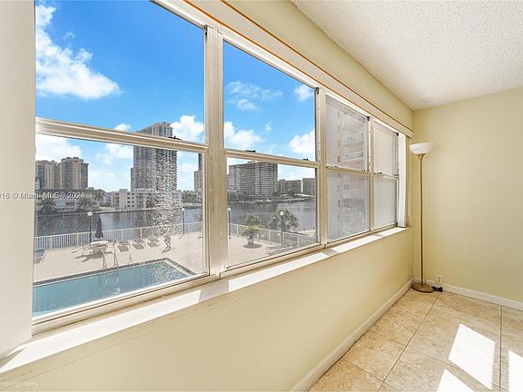 5th image of 111 Golden Isles Dr APT C2