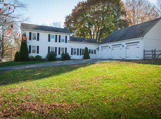992 Little Meadow Rd, Guilford, CT 06437