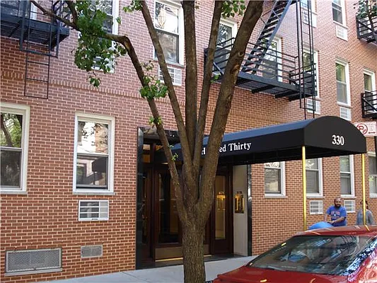Rented by R New York | media 17