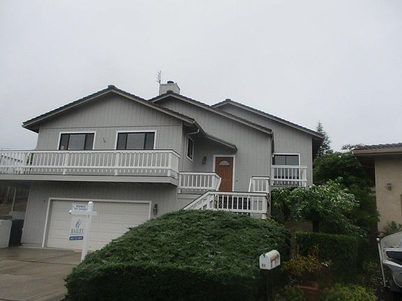 2nd image of 35 Oakridge St