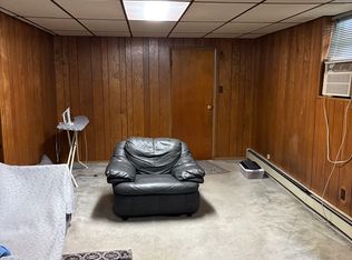 326 4th St, Palisades Park, NJ 07650