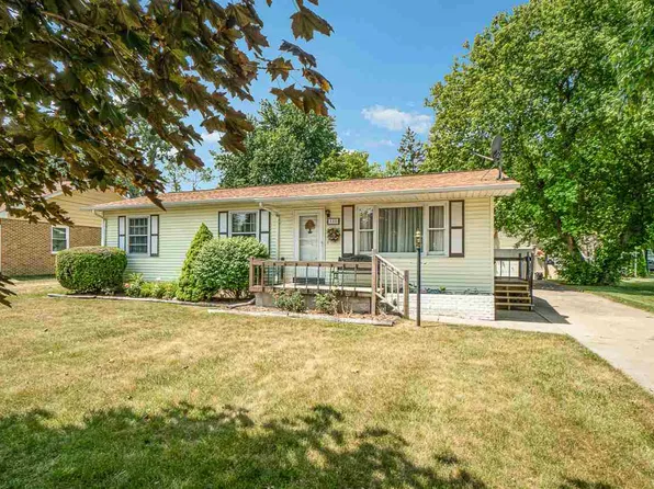 110 Renshar Dr, Auburn, MI 48611