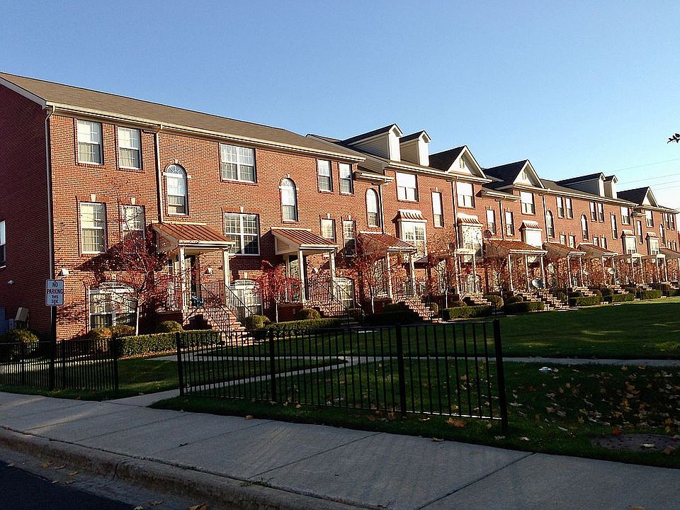 1st image of 25451 Saint James #1