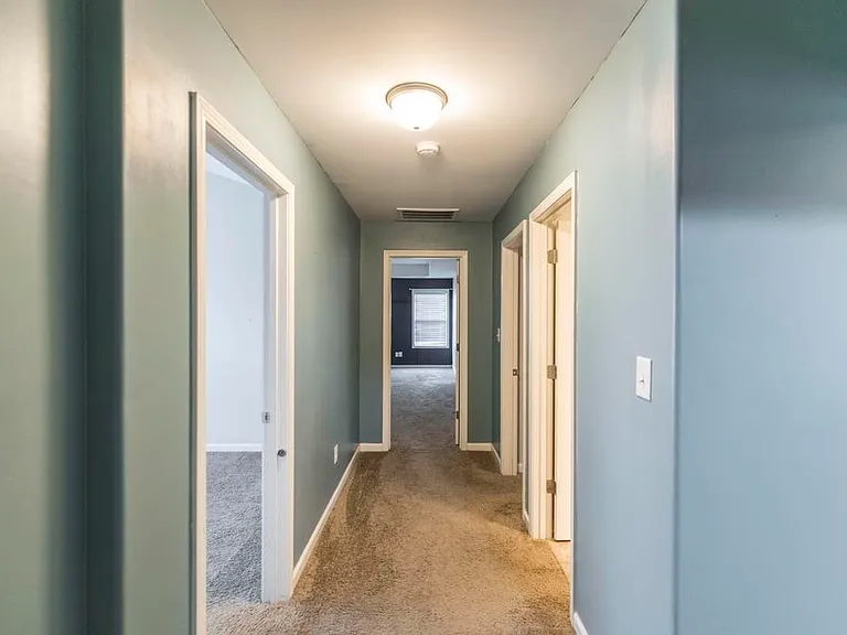 107 Pocono Ct — Photo 18