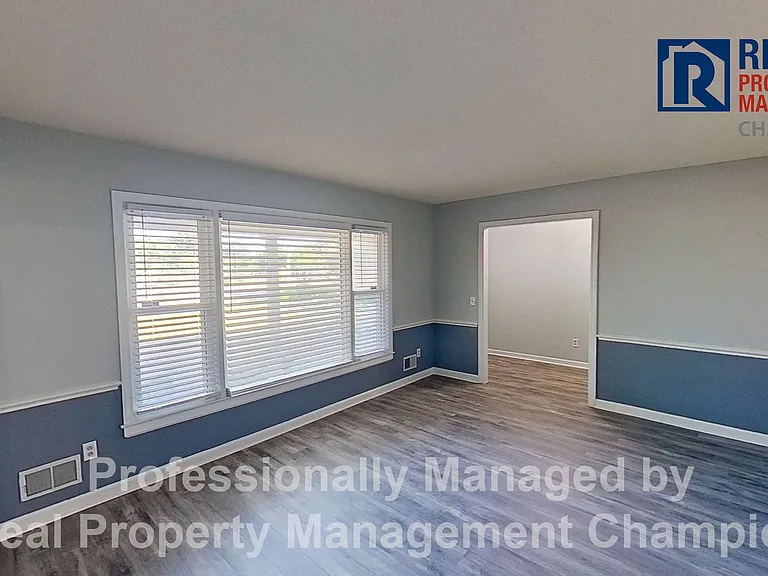 639 N College Rd — Photo 9