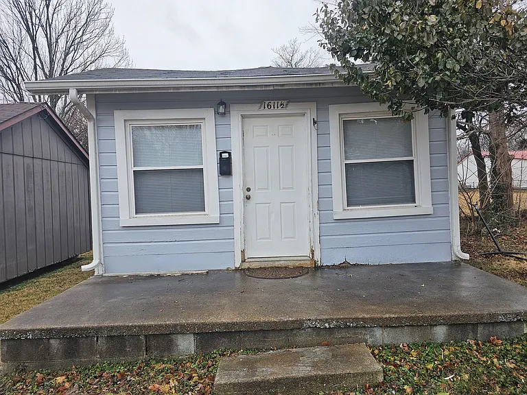 1611 College Farm Rd — Photo 1