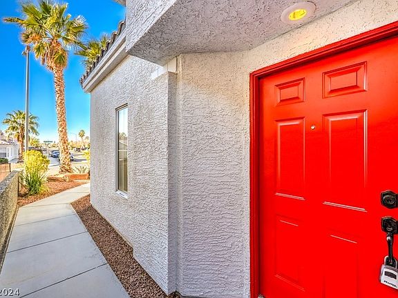 5th image of 7236 Old Mission Dr