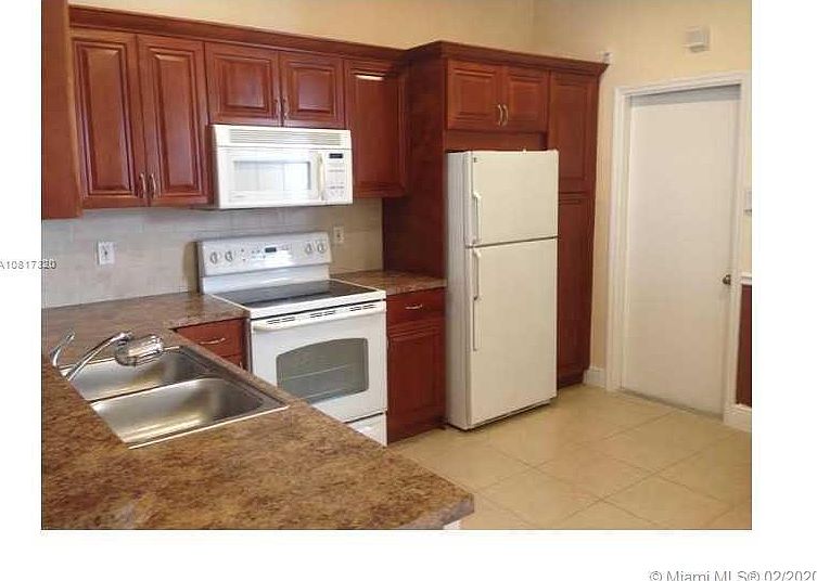 2nd image of 2036 Pompeii Ct