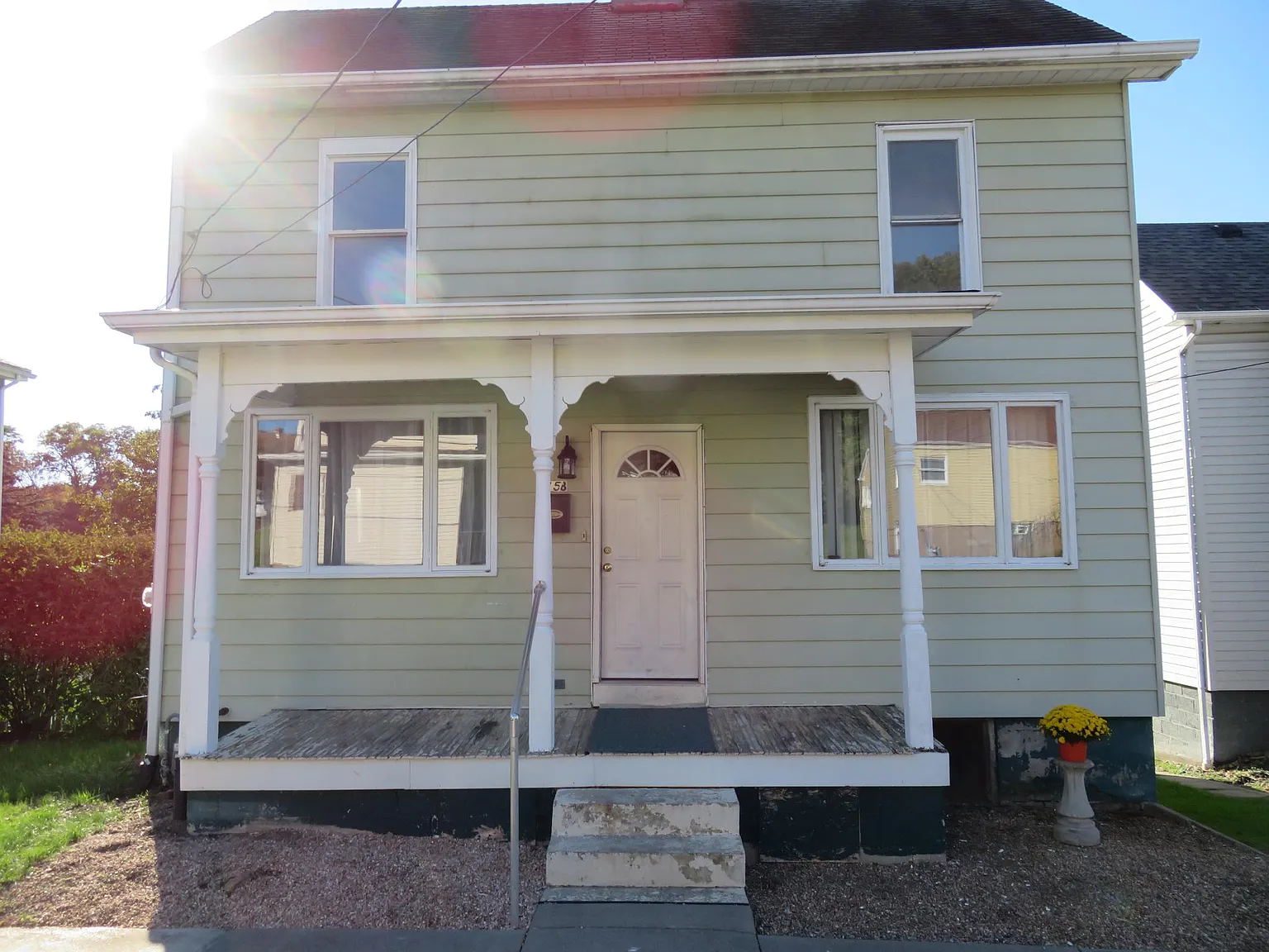 3 bed, 1200 sqft, $1,400 — Photo 1