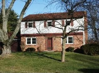 1096 Langland Dr, Columbus, OH 43220