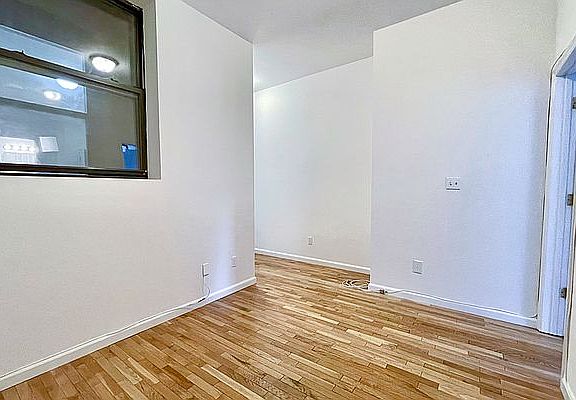 5th image of 158 Columbus Ave #4SE