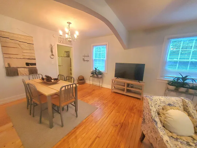 816 S 5th Ave — Photo 5