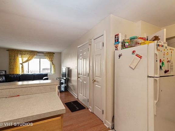 5th image of 1645 W Farwell Ave APT 1B