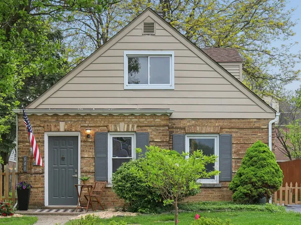 640 8th Ave, La Grange, IL 60525