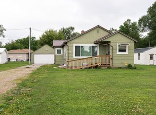 415 Summit St, Underwood, ND 58576