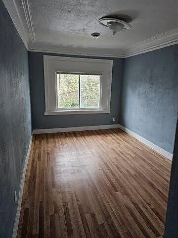 2417 W Grand St — Photo 6