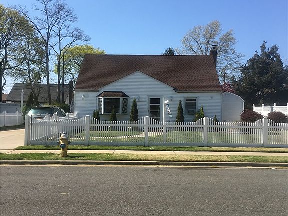 3rd image of 1101 Ditmas Ave