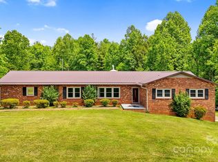 3492 Wilkesboro Blvd, Lenoir, NC 28645