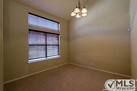 4th image of 523 Calhoun Dr
