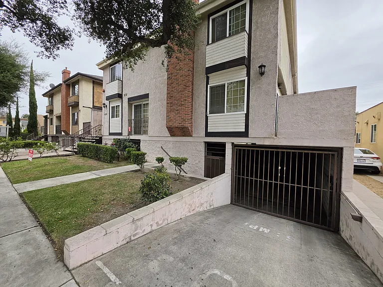 620 W Doran St #7 — Photo 32