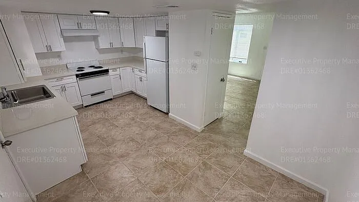 2909 S Chester Ave #16 — Photo 12