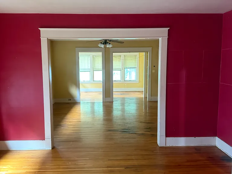 405 Victoria Pl #4 — Photo 6
