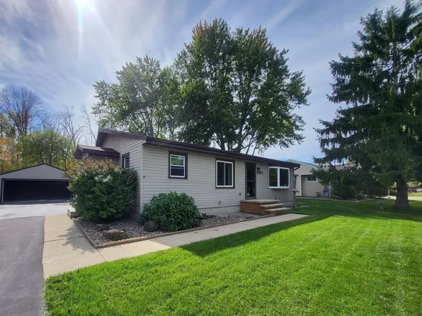 1703 Plank Rd, Menasha, WI 54952