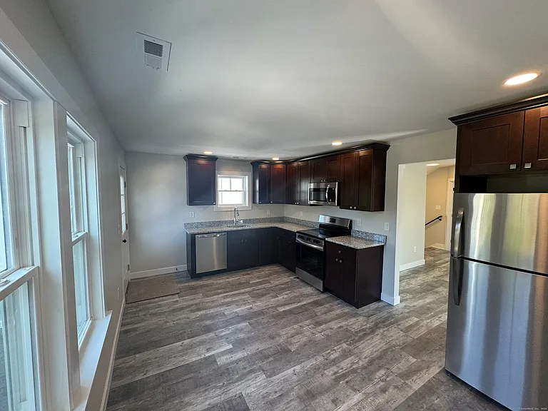 267 Hebron Ave — Photo 5