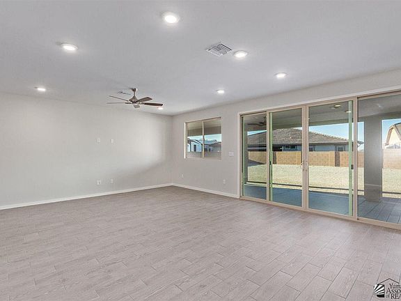 3rd image of 14526 E 42nd Pl