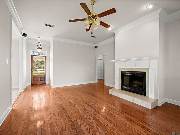 2nd image of 17422 Lauren Dr