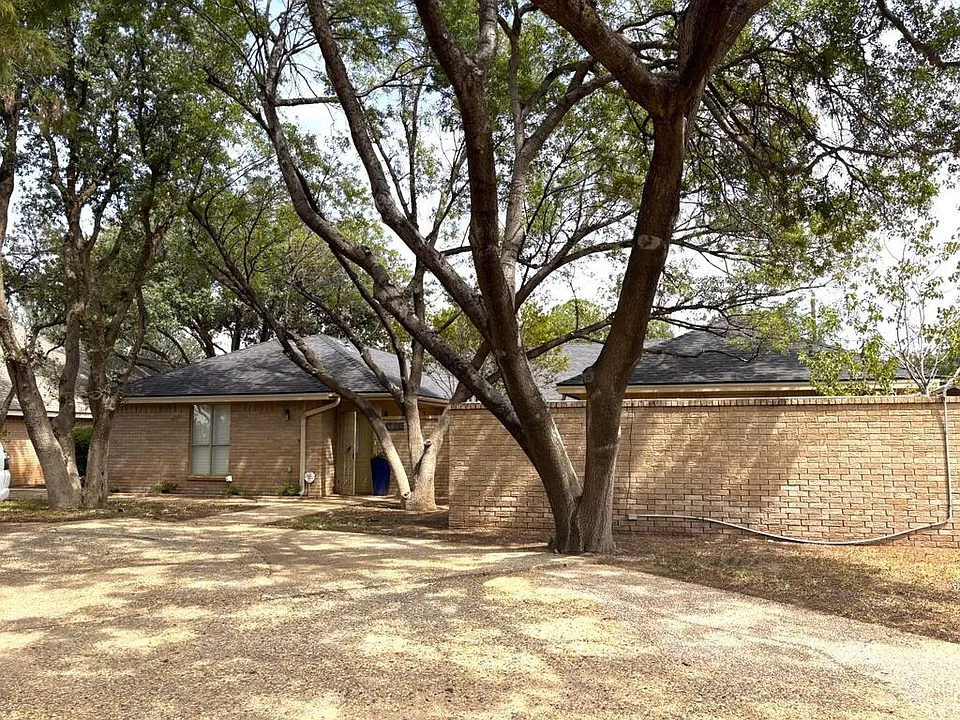 4504 Lennox Dr