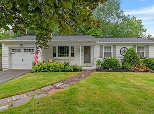 65 Ferncrest Dr, Cumberland, RI 02864