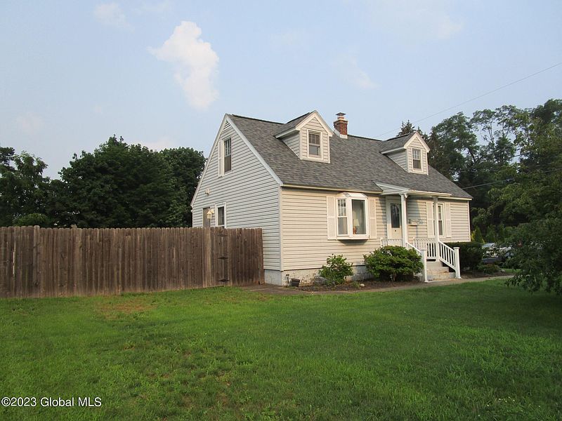 2nd image of 1141 Fort Hunter Road