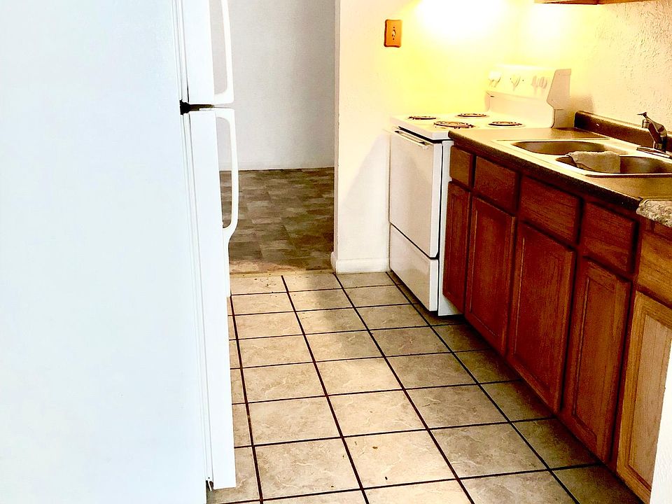 1st image of 21 S 4th St APT 3