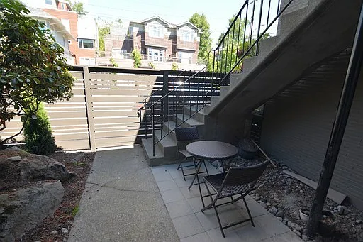 Prospect Court — Photo 8