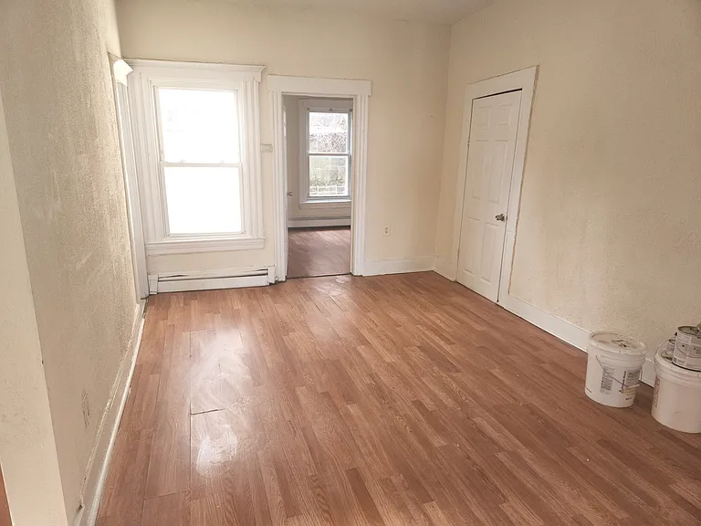 1 Wayne Ave #3 — Photo 6