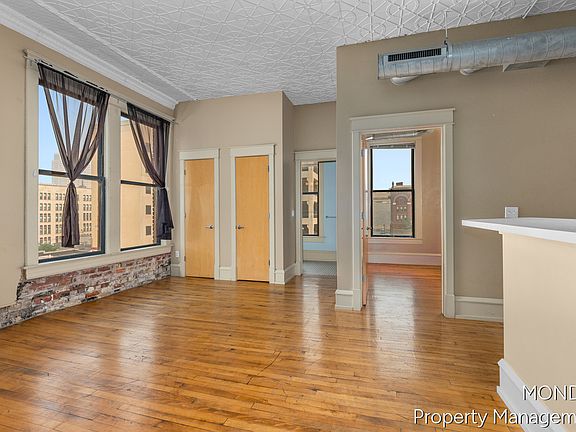 5th image of 1 Oakes St SW APT 3
