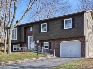 692 Sand Spur Dr, Etters, PA 17319