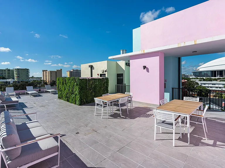 Pastel Apartments — Photo 43