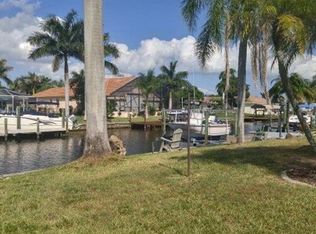 135 SW 50th St, Cape Coral, FL 33914