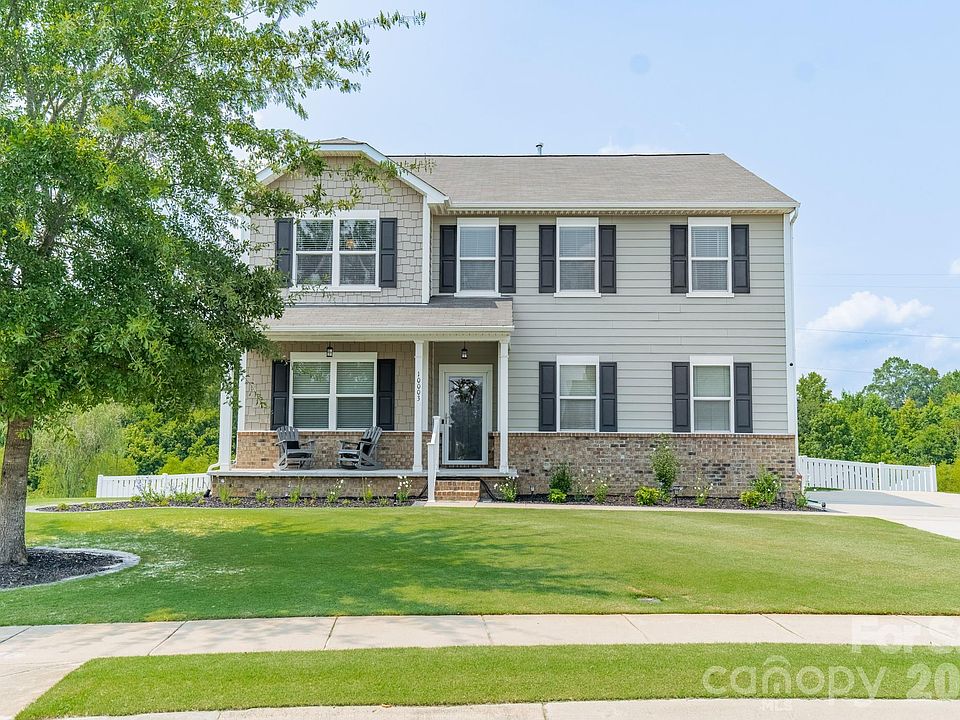 1st image of 10003 Blue Stream Ln
