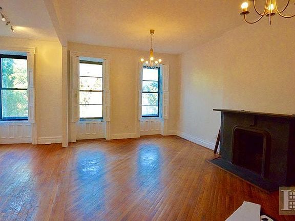 2nd image of 458 Clinton Ave #3