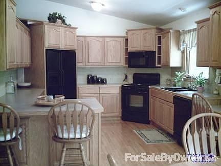 3rd image of 13833 Rich St